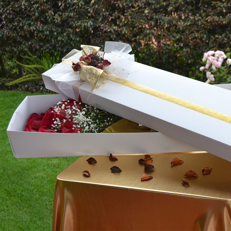 caja_rosas_rojas